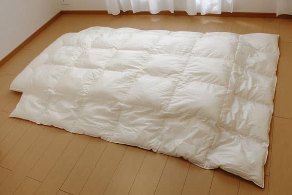 子供用布団 洗える布団（ダウンライク掛け布団） ジュニア用（135×185センチ）